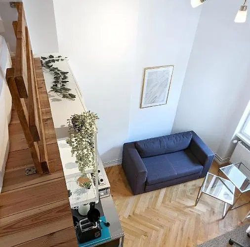 Central, Cozy, Designed 1-Br Apt At Akazienkiez