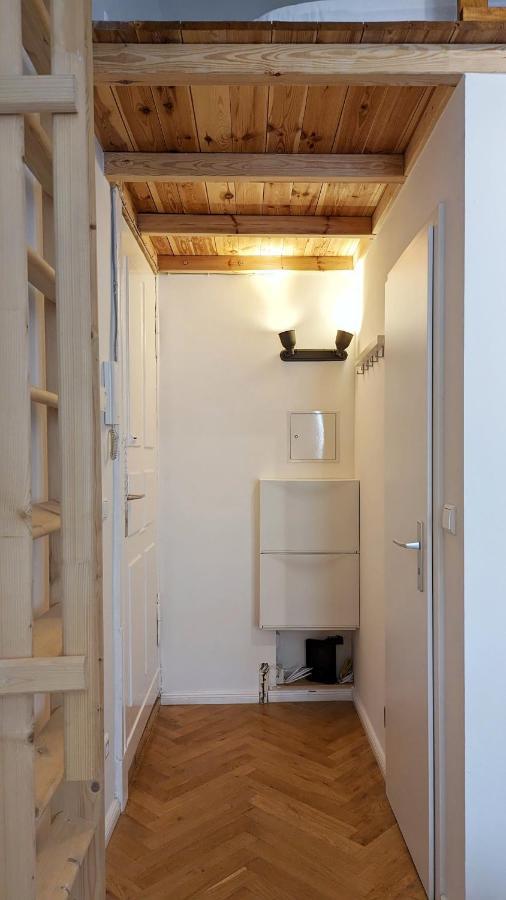 Appartement Central, Cozy, Designed 1-br At Akazienkiez