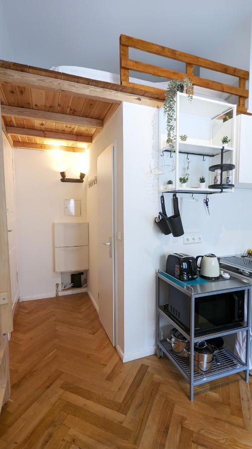 Central, Cozy, Designed 1-br At Akazienkiez Appartement *